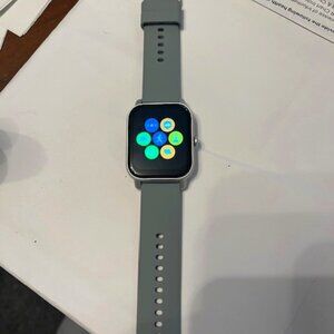 Smart Watch W/Grey Silicone Buckle Band